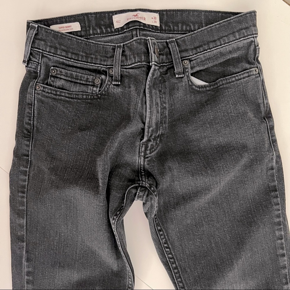 Hollister Mens 30/30 Super Skinny Faded black denim jeans